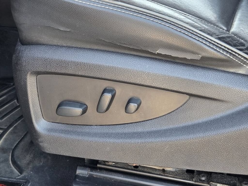Used 2019 Chevrolet Silverado 2500 High Country w/ Duramax Plus Package AWD/4WD image 17