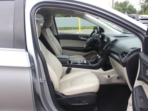 Certified 2022 Ford Edge Titanium image 18