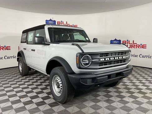 New 2026 Ford Bronco 4-Door AWD/4WD image 1