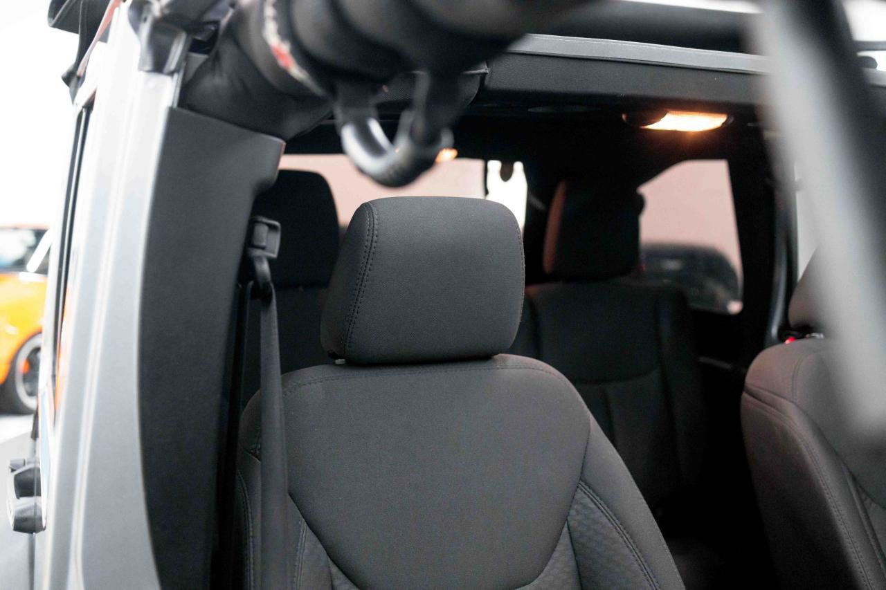 Used 2015 Jeep Wrangler Unlimited Sport w/ Quick Order Package 23S AWD/4WD image 70