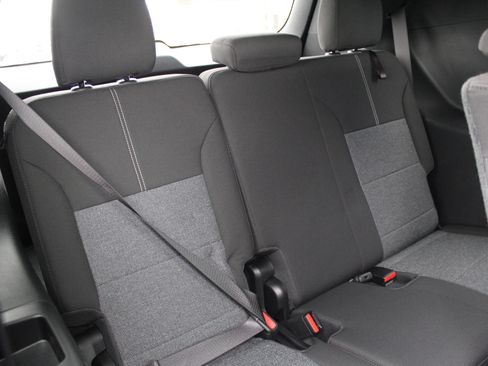 Certified 2025 GMC Acadia Elevation w/ LPO, Floor Liner Package image 26