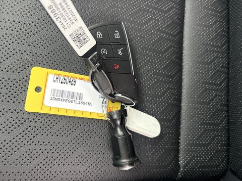 New 2026 Chevrolet Equinox LT w/ Convenience Package II image 29