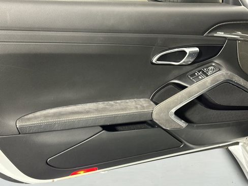 Used 2018 Porsche 911 GT3 w/ Sport Chrono Package image 14