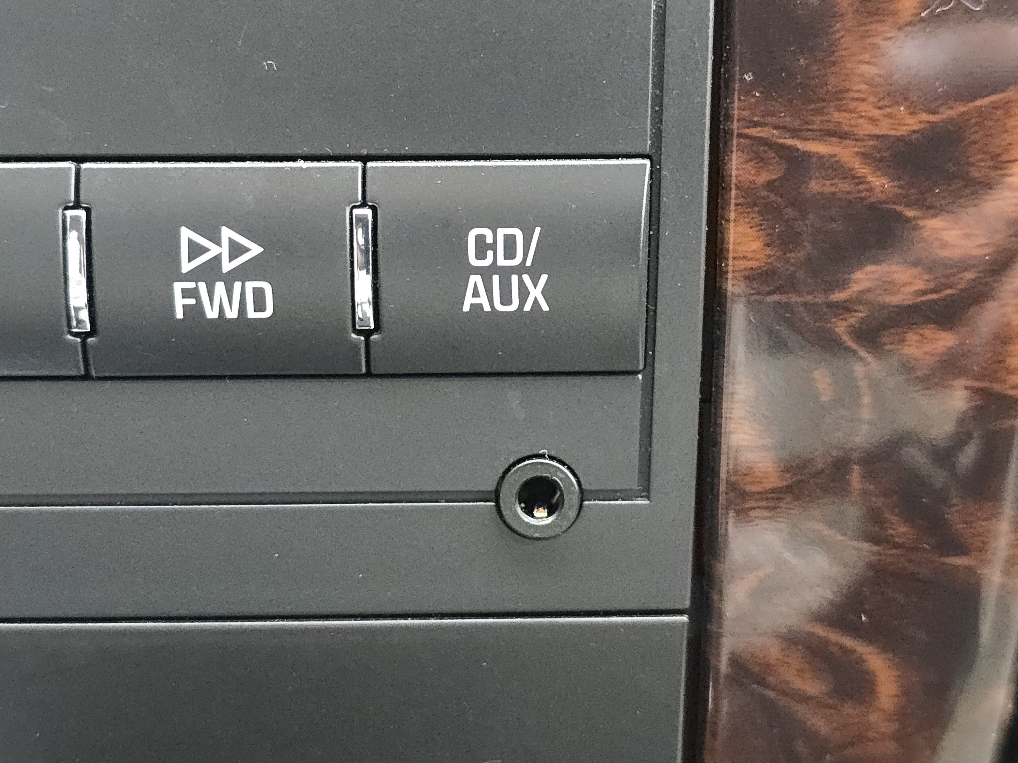 Used 2014 Chevrolet Impala LTZ FWD image 11
