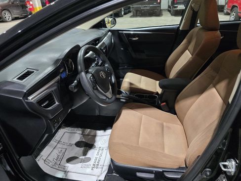 Used 2016 Toyota Corolla LE FWD image 25