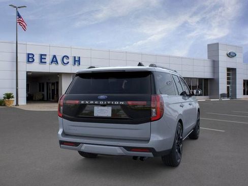 New 2026 Ford Expedition Platinum w/ Platinum Ultimate Package image 8