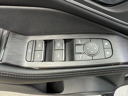 New 2026 Nissan Rogue Platinum w/ Platinum Premium Package image 11