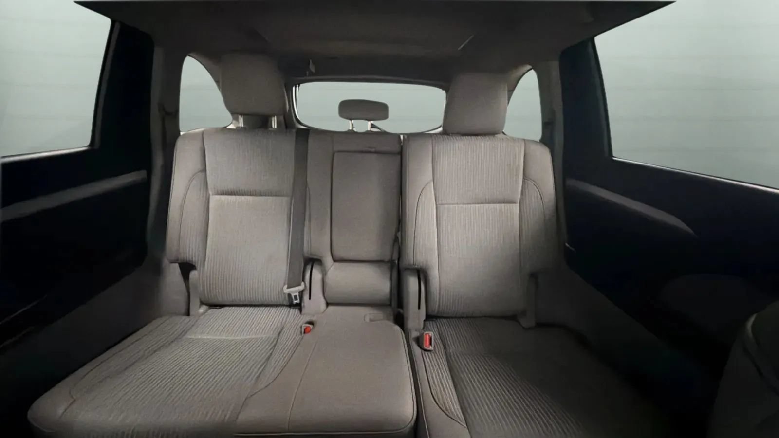 Used 2017 Toyota Highlander Plus FWD image 18