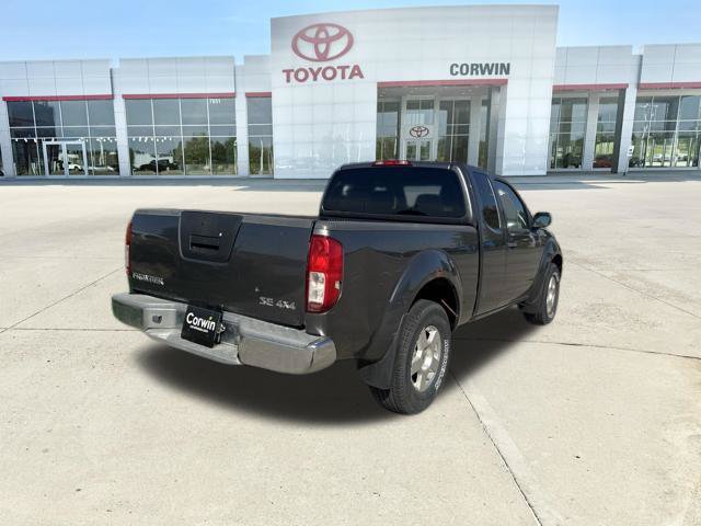 Used 2007 Nissan Frontier SE w/ SE Value Truck Pkg AWD/4WD image 3