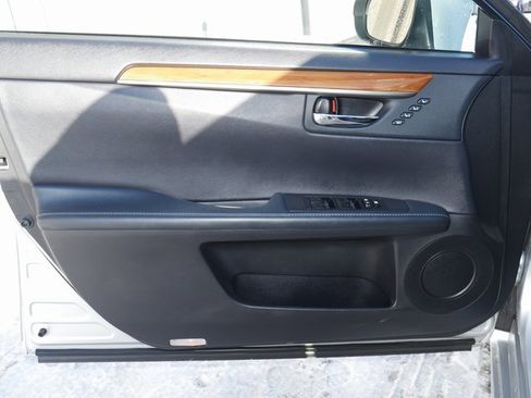 Used 2014 Lexus ES 300h image 15