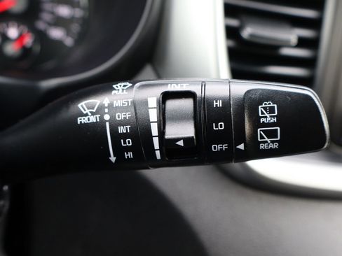 Used 2017 Kia Sorento AWD image 34