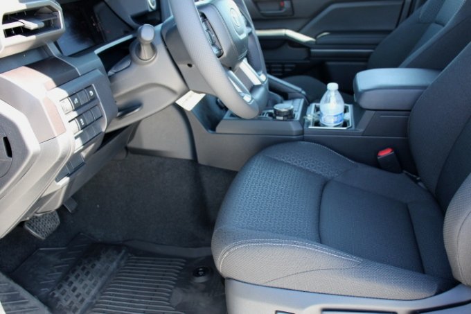 New 2026 Toyota 4Runner SR5 AWD/4WD image 14