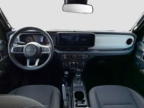 Used 2024 Jeep Wrangler Sahara image 16