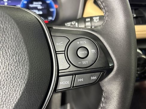 Used 2023 Toyota RAV4 Limited w/ Limited Grade Weather Package image 16