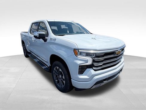 New 2026 Chevrolet Silverado 1500 High Country w/ Technology Package AWD/4WD image 2