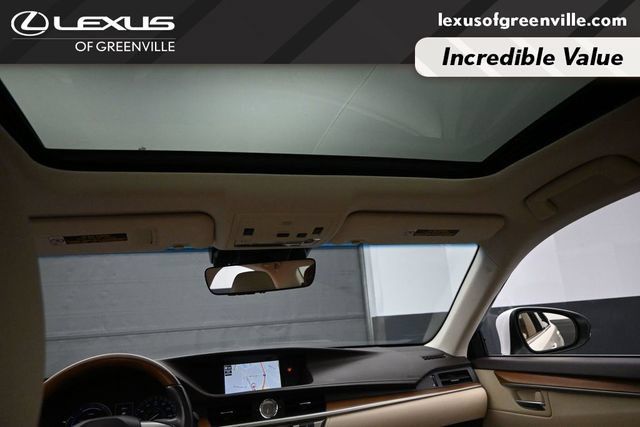 Used 2017 Lexus ES 300h w/ Luxury Package FWD image 27