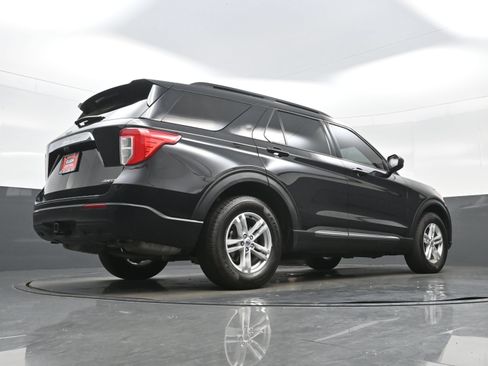 Used 2021 Ford Explorer XLT w/ Class III Trailer Tow Package AWD/4WD image 33