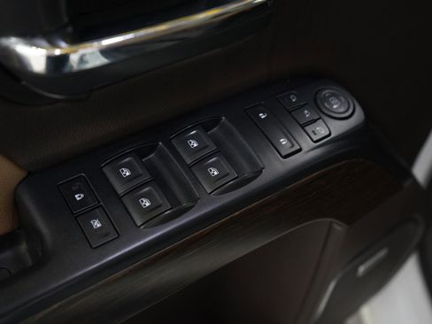 Used 2017 GMC Sierra 1500 Denali w/ Denali Ultimate Package image 18