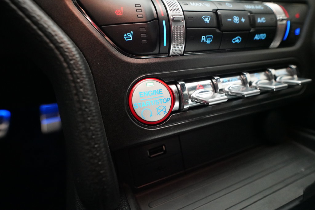 Used 2015 Ford Mustang GT Premium w/ Equipment Group 401A RWD image 28