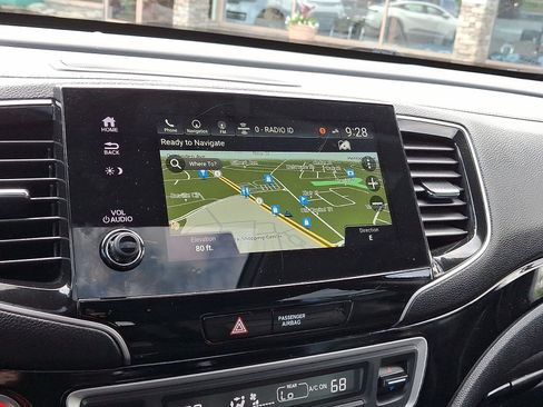 Used 2020 Honda Pilot Touring image 22