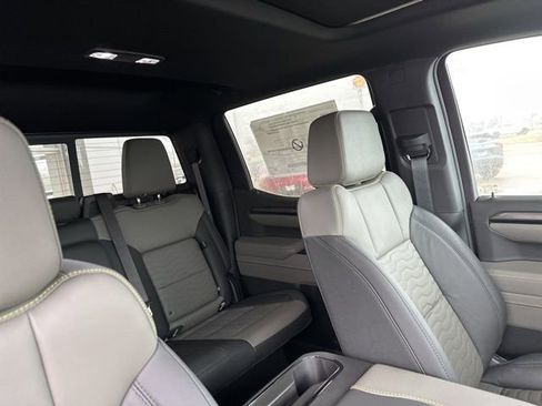 New 2026 Chevrolet Silverado 1500 ZR2 AWD/4WD image 33