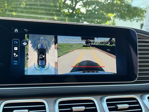 New 2026 Mercedes-Benz GLS 450 4MATIC image 28