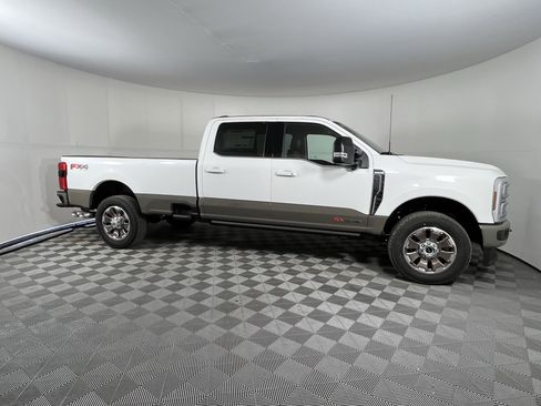 New 2026 Ford F350 King Ranch w/ FX4 Off-Road Package image 5