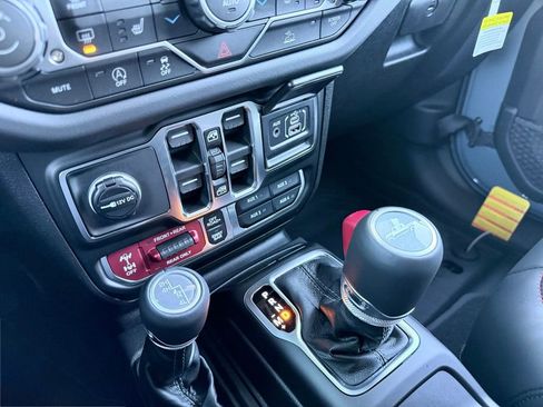 New 2026 Jeep Gladiator Rubicon image 16