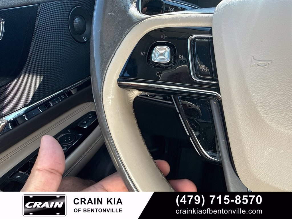 Used 2020 Lincoln Corsair Reserve w/ Equipment Group 202A AWD/4WD image 22