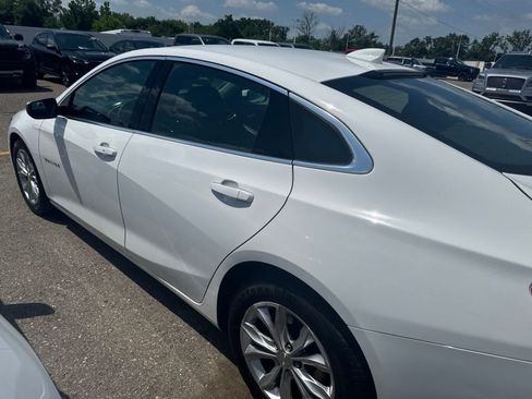 Used 2023 Chevrolet Malibu LT FWD image 19