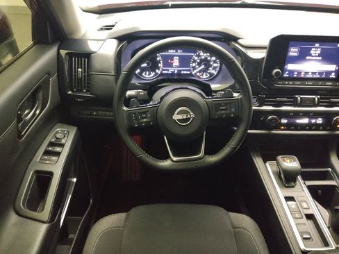 Used 2023 Nissan Pathfinder SV FWD image 22