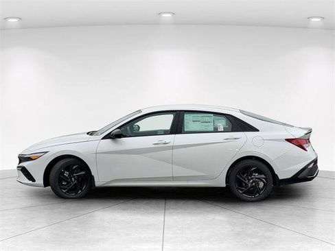 New 2026 Hyundai Elantra Sport image 7