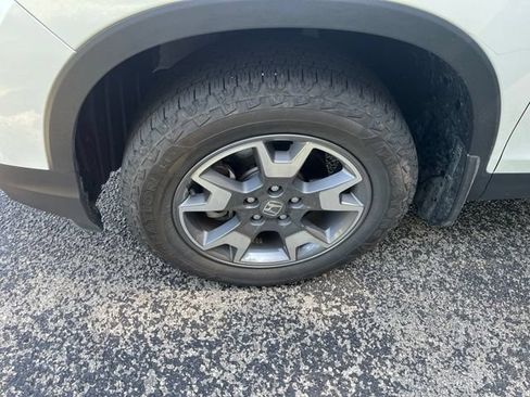 Used 2022 Honda Passport TrailSport image 11