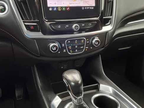 Used 2021 Chevrolet Traverse RS AWD/4WD image 15
