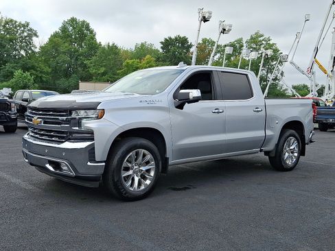 Used 2021 Chevrolet Silverado 1500 LTZ w/ Technology Package image 5