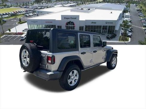 Certified 2018 Jeep Wrangler Unlimited Sport S AWD/4WD image 22