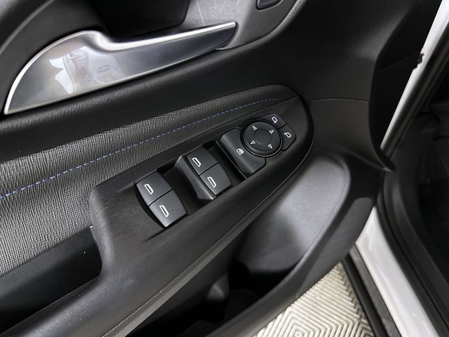 New 2026 Buick Envista Sport Touring FWD image 25