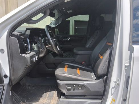 Certified 2025 GMC Sierra 1500 AT4 AWD/4WD image 2