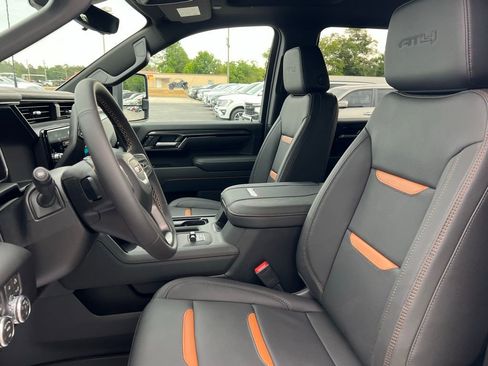 New 2026 GMC Sierra 2500 AT4 w/ AT4 Premium Plus Package AWD/4WD image 8