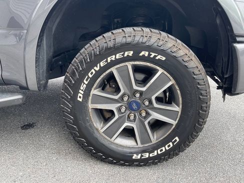 Used 2017 Ford F150 XLT w/ Equipment Group 302A Luxury AWD/4WD image 10