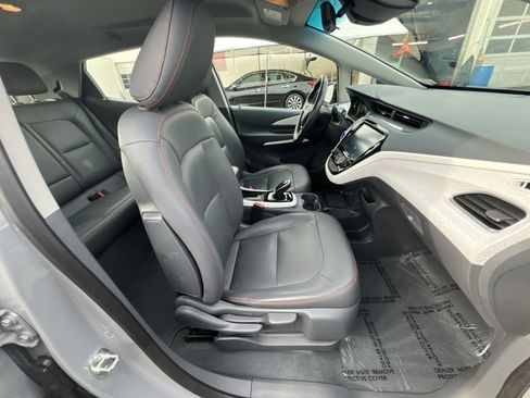 Used 2021 Chevrolet Bolt Premier w/ Infotainment Package image 25