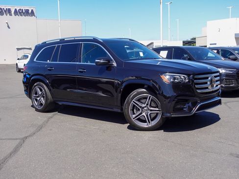 Used 2024 Mercedes-Benz GLS 450 4MATIC image 5
