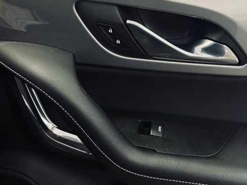 Used 2023 Chevrolet Blazer LT w/ Convenience Package image 16