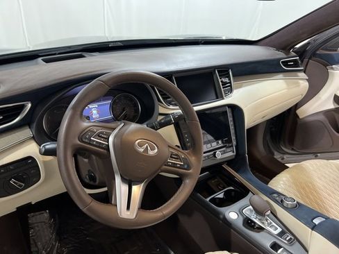 Used 2021 INFINITI QX50 Autograph w/ Premium White Leather Package image 10