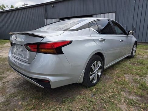 Used 2023 Nissan Altima 2.5 S FWD image 19