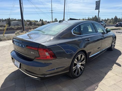 New 2025 Volvo S90 B6 Plus w/ Protection Package Premier image 6