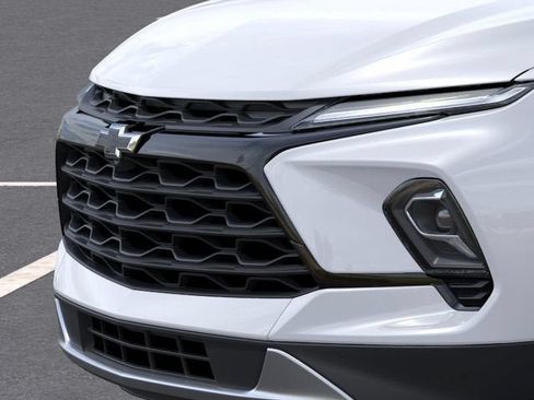 New 2026 Chevrolet Blazer LT w/ Midnight/Sport Edition AWD/4WD image 13