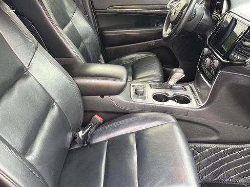 Used 2019 Jeep Grand Cherokee Limited AWD/4WD image 38