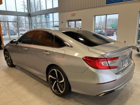 Used 2019 Honda Accord Sport image 7