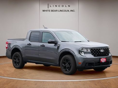 Used 2025 Ford Maverick XLT w/ XLT Luxury Package AWD/4WD image 3